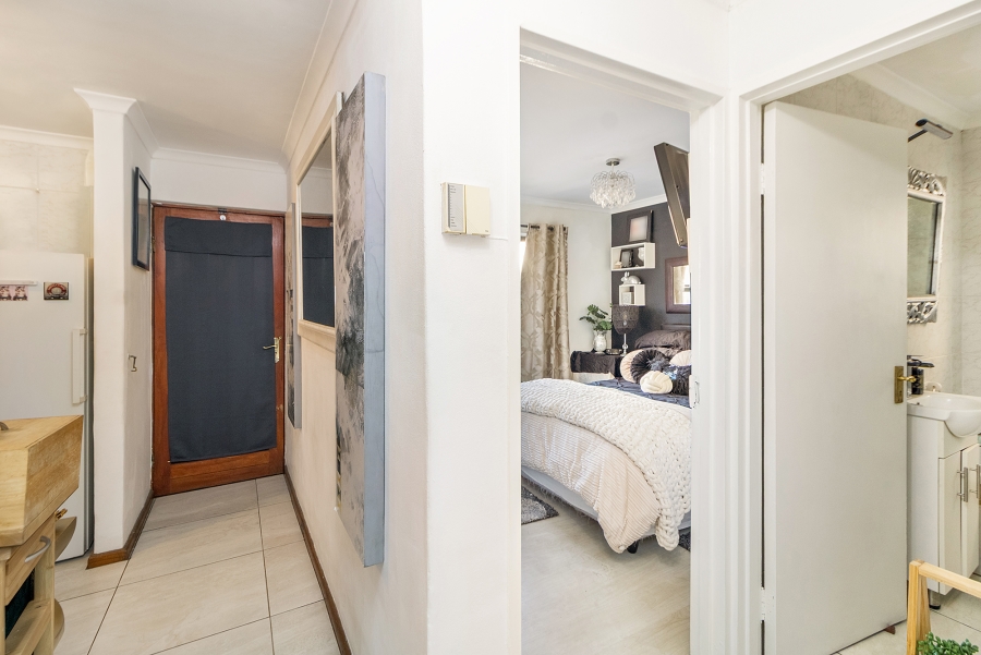 2 Bedroom Property for Sale in Parklands Western Cape